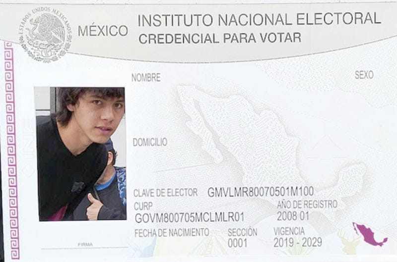 ¡INE APRUEBA NUEVO DISEÑO DE CREDENCIAL PARA VOTAR!