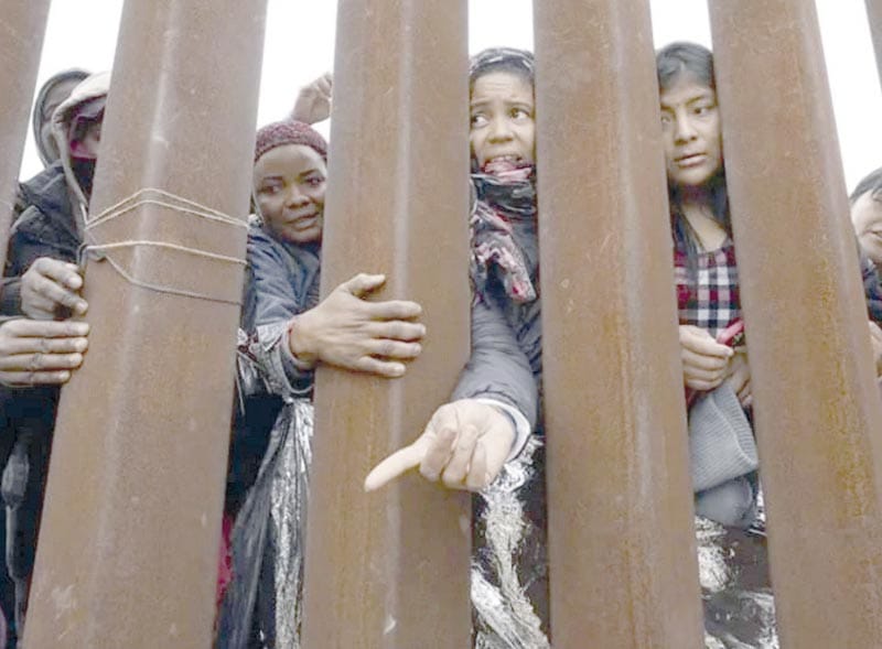 ¡PINTARÁN DE NEGRO EL MURO FRONTERIZO!