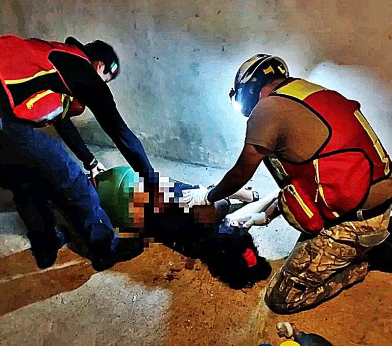 ¡SALVAN A DAMA AHOGABA POR EL ALCOHOL!