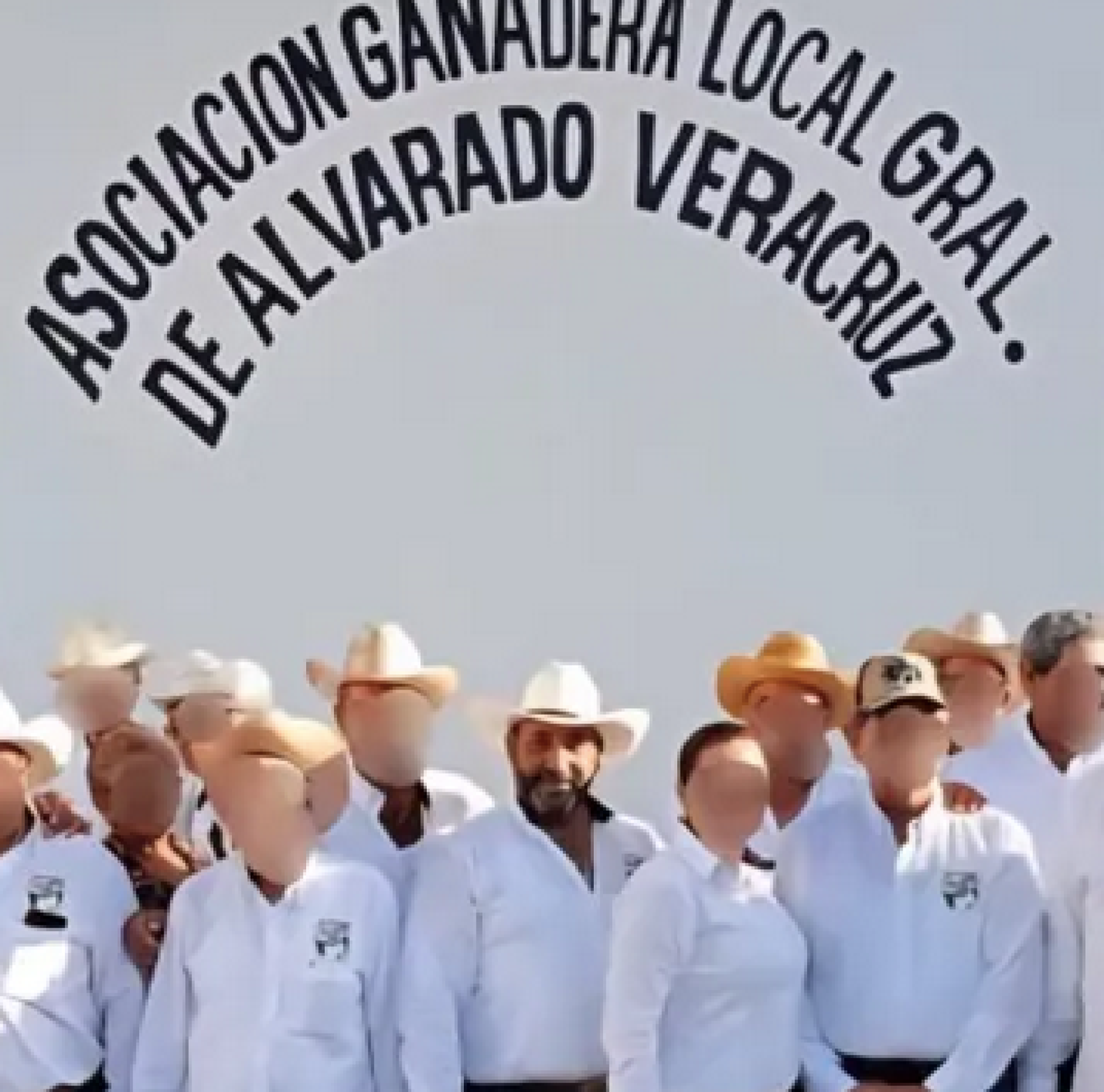 ¡EXIGEN JUSTICIA POR MUERTE DE MOTOCICLISTA QUE CHOCÓ CONTRA VACA!