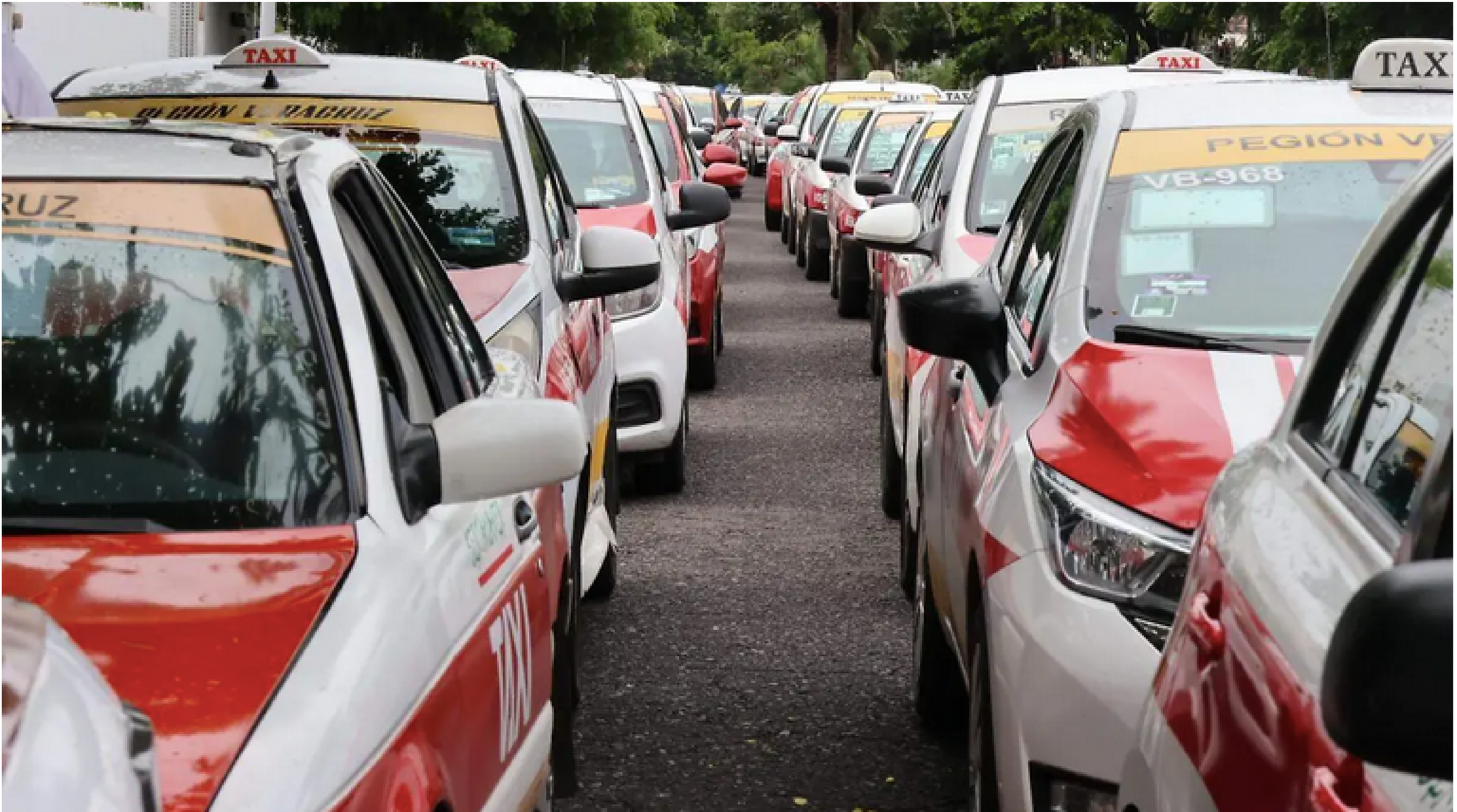 ¡TAXISTA ATRACÓ A DOS PASAJERAS Y LES ROBÓ 140 MIL PESOS!