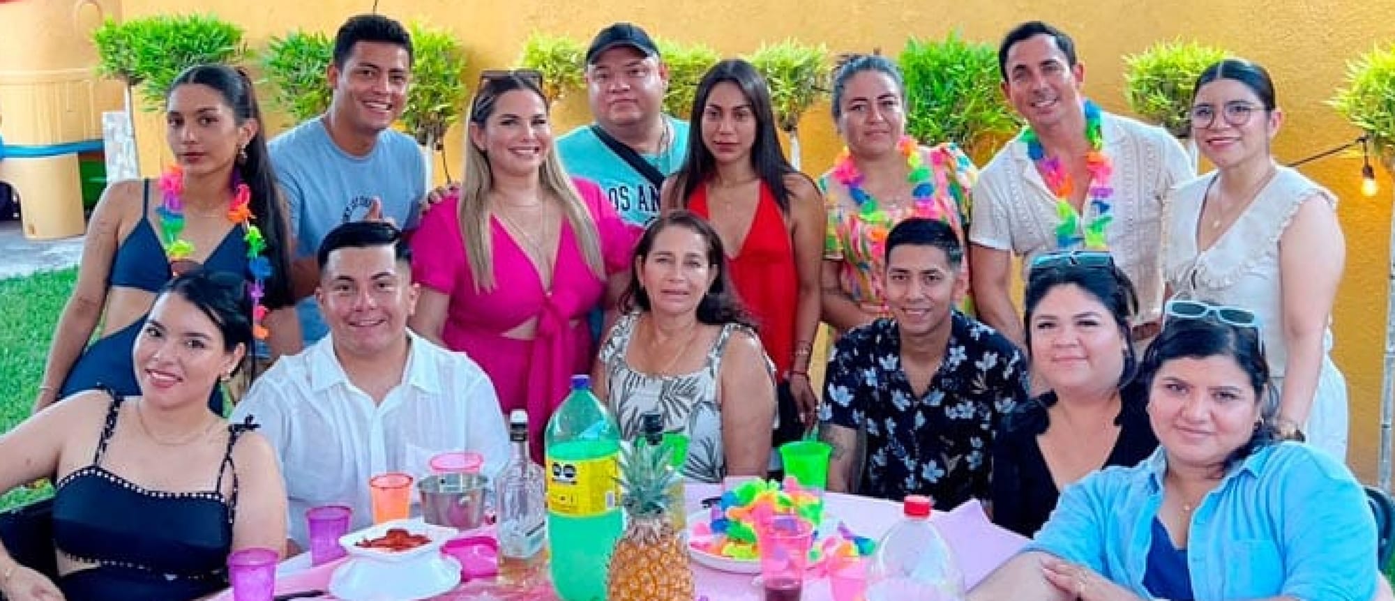 MUY FESTEJADA LORENA PARRAZAL