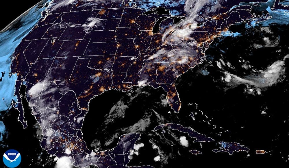 ¡HUMEDAD QUE ABOCHORNA! - *"ERIN" SERÁ HURACÁN EN EL CENTRO DEL ATLÁNTICO