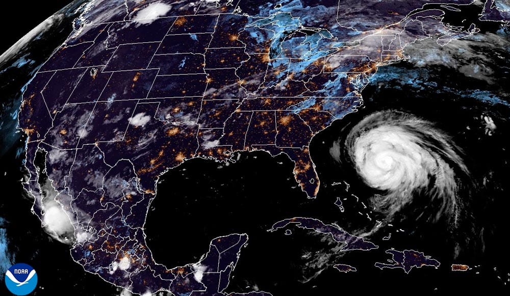 ¡HURACÁN "ERIN", JALÓ PA'RRIBA! - *NO AFLOJA EL BOCHORNO; PERO YA VIENEN LLUVIAS Y RAYOS.