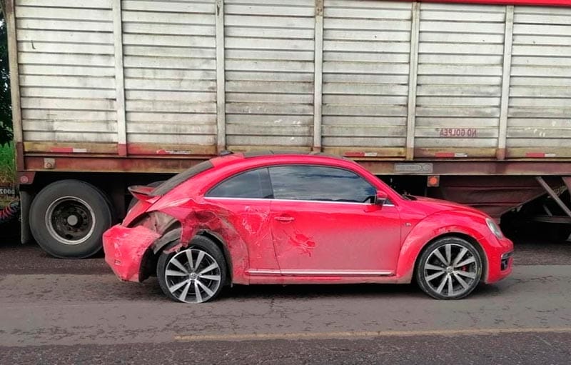 ¡DOS HERIDOS POR ENCONTRONAZO!