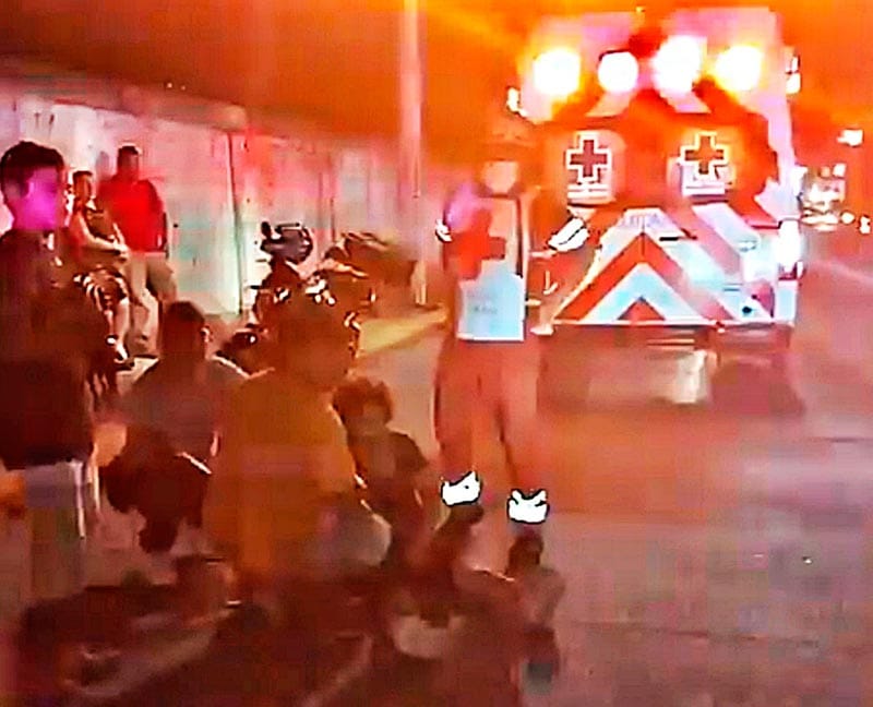 ¡ABUELITA TERMINÓ PASEO EN URGENCIAS!