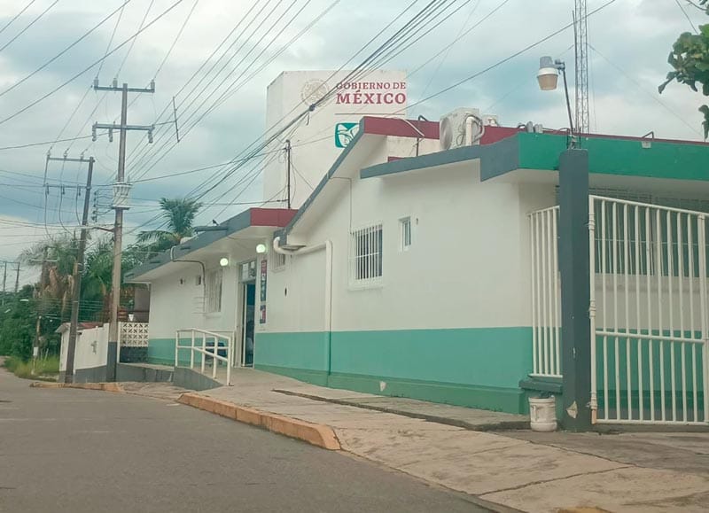 ¡ADOLESCENTE 15 AÑOS QUE FUE INTERCAMBIADA POR DINERO DIO A LUZ EN EL DIF DE PLAYA VICENTE!