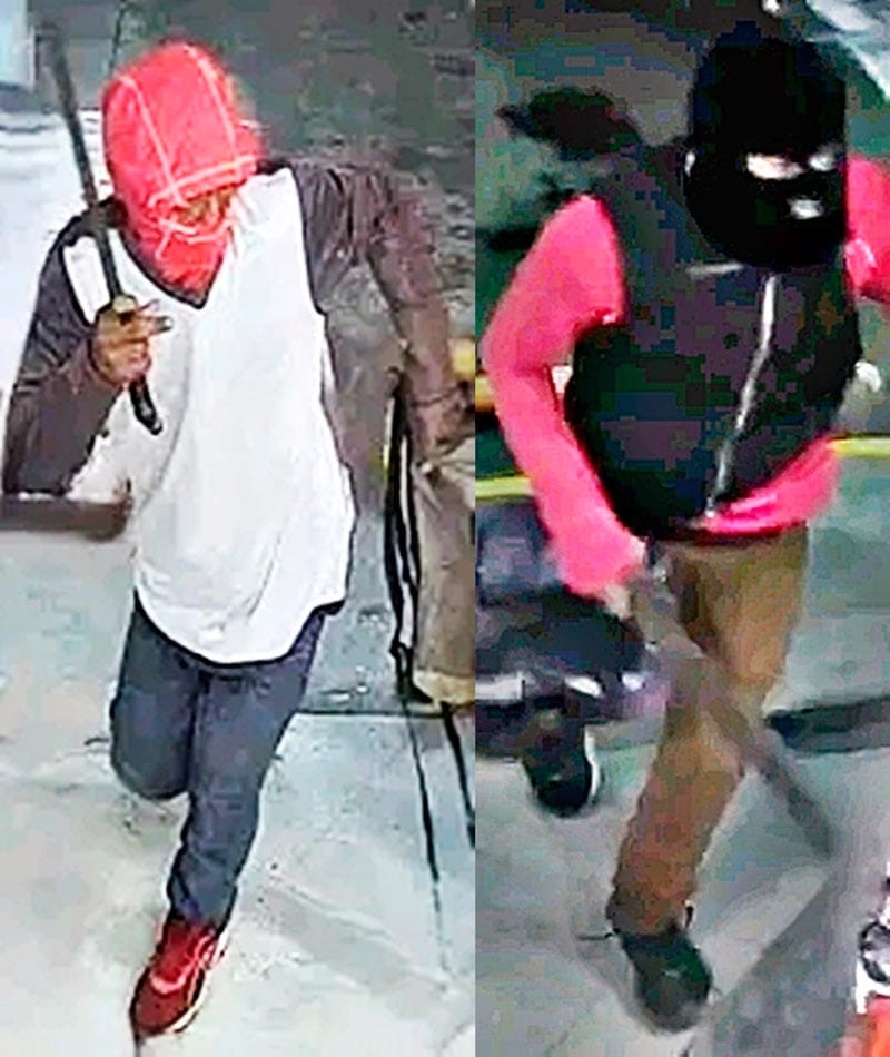 ¡ENCAPUCHADOS ASALTAN CON MACHETE Y PISTOLA!