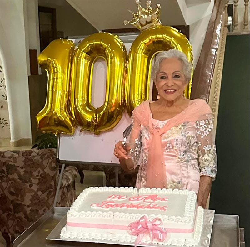 LA DOCTORA ESPERANZA HERNÁNDEZ DE LENZ CUMPLIÓ 100 AÑOS...