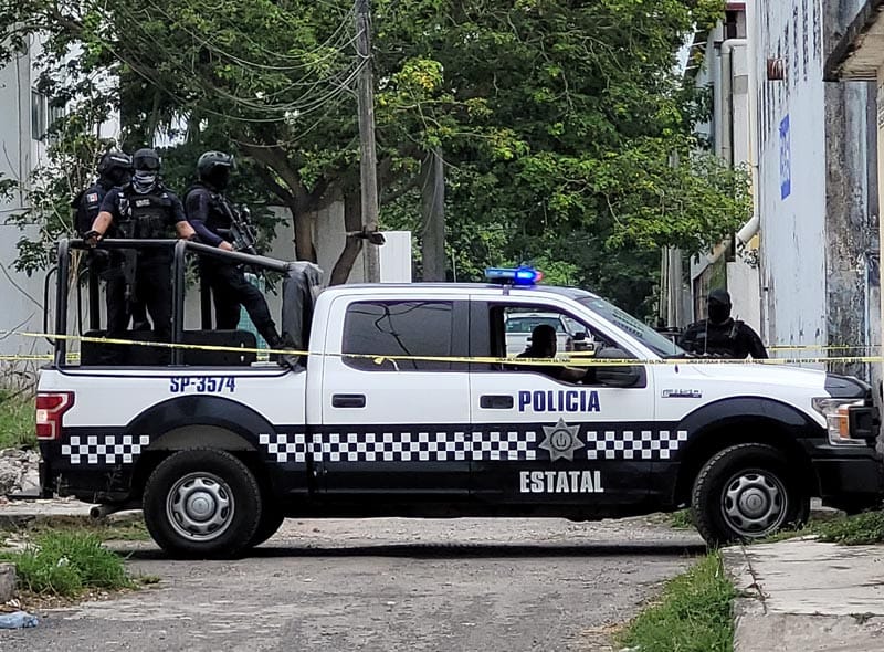 ¡“MOTO-RATONES” LE ROBAN A TRABAJADOR LA MOTOCICLETA Y UN APPLE WATCH!