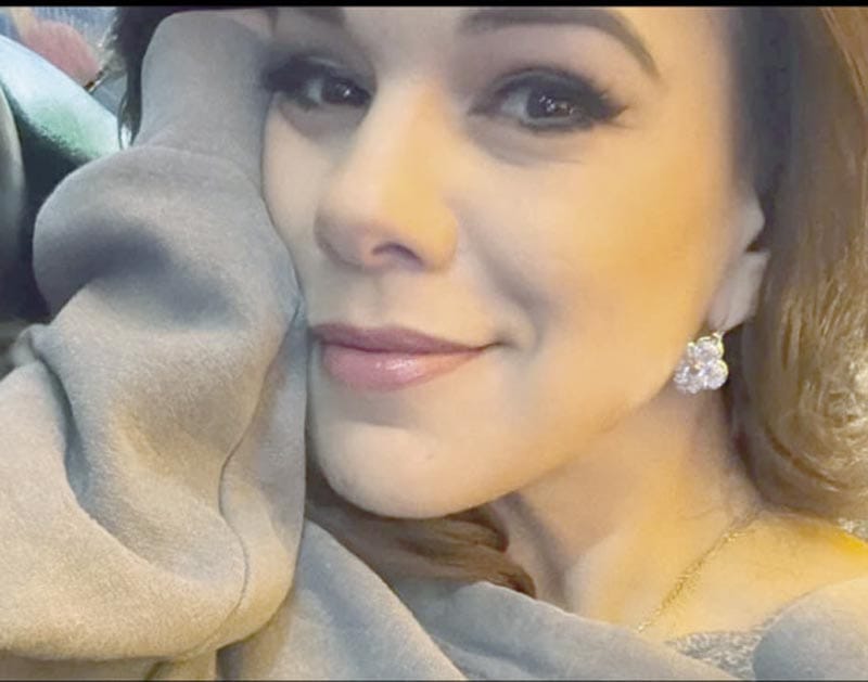 ¡MUERE LA CONDUCTORA DÉBORA ESTRELLA EN ACCIDENTE AÉREO!