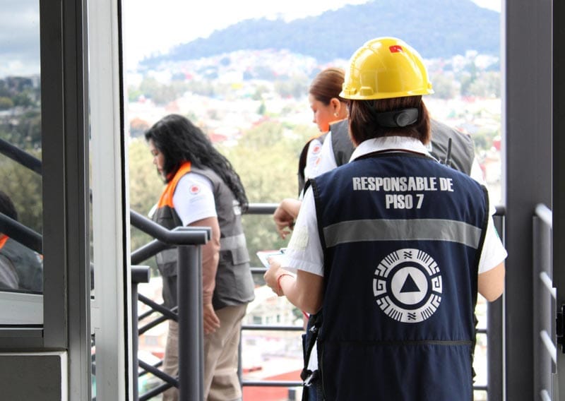 ¡FUE SIMULACRO! - *Todos corrieron