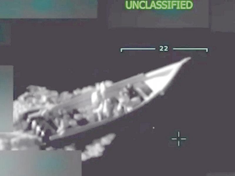 ¡ESTADOS UNIDOS BOMBARDEA EMBARCACIÓN QUE ZARPÓ DE VENEZUELA: HAY 11 MUERTOS! - *El presidente de EU, Donald Trump confirma que se disparó contra la embarcación, a la que acusa de transportar un cargamento de drogas