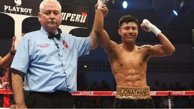 ¡VICTORIA PARA ‘TACHI’ ROJAS! - SOBRINO DEL “GUSANO” DERROTO AL MORELENSE “RAY” ROJAS