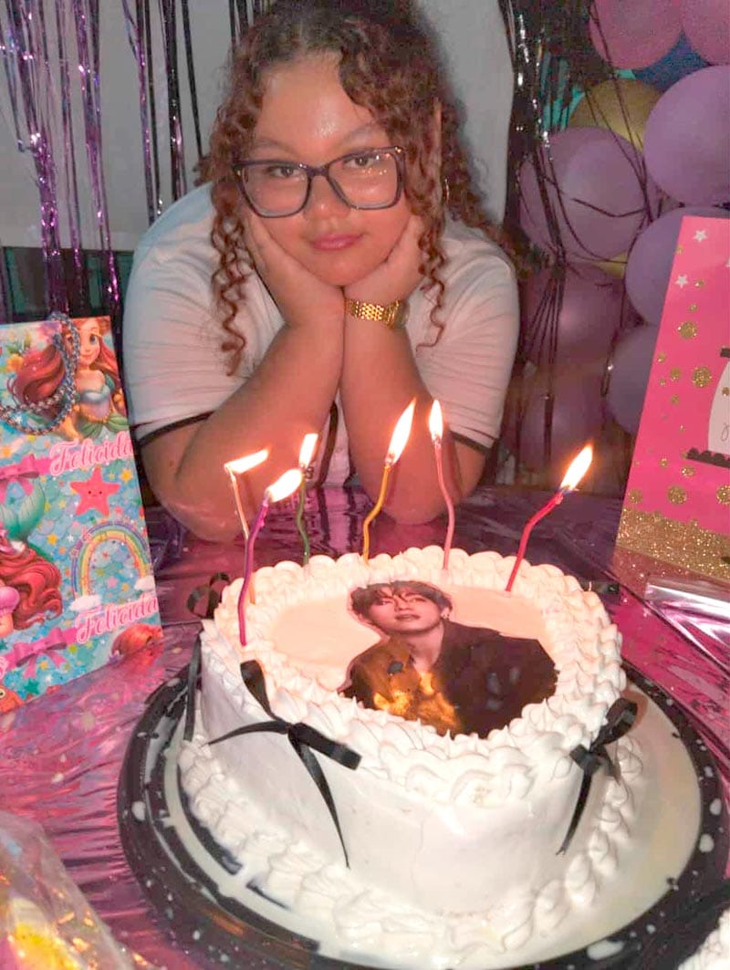 STEPHANIE ESMERALDA MUÑOZ CORTÉS EN SU CUMPLEAÑOS...