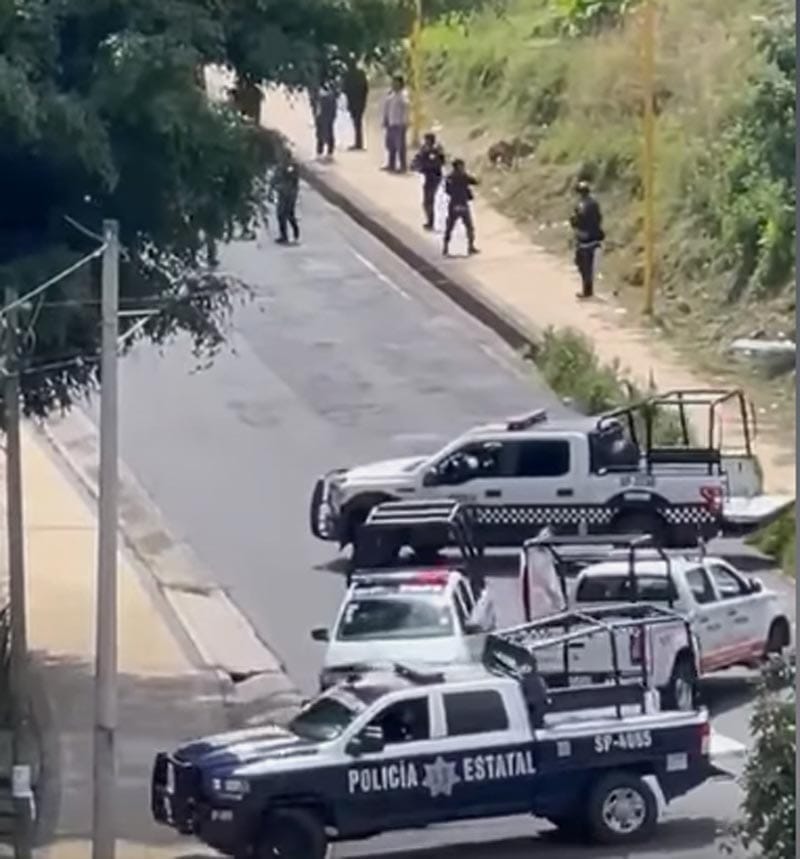 ¡ENFRENTAMIENTO ENTRE POLICÍAS Y CIVILES DEJÓ UN MUERTO Y UN HERIDO! - EN CHOCAMÁN