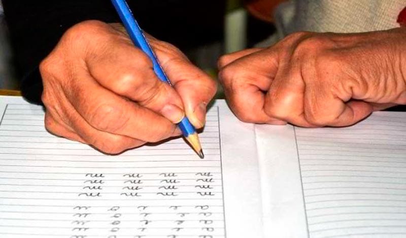 ¡NO SE SALVA NI LA EDUCACIÓN! - MÁS TIJERETAZOS