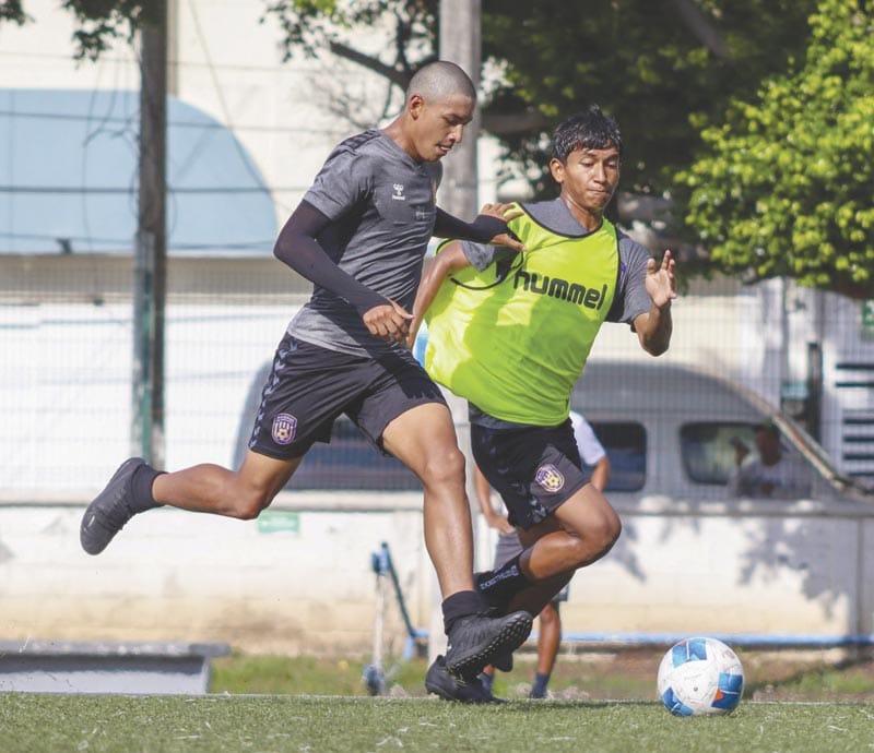 ¡RACING DE LA TDP AHORA SÍ BUSCA EL DEBUT!