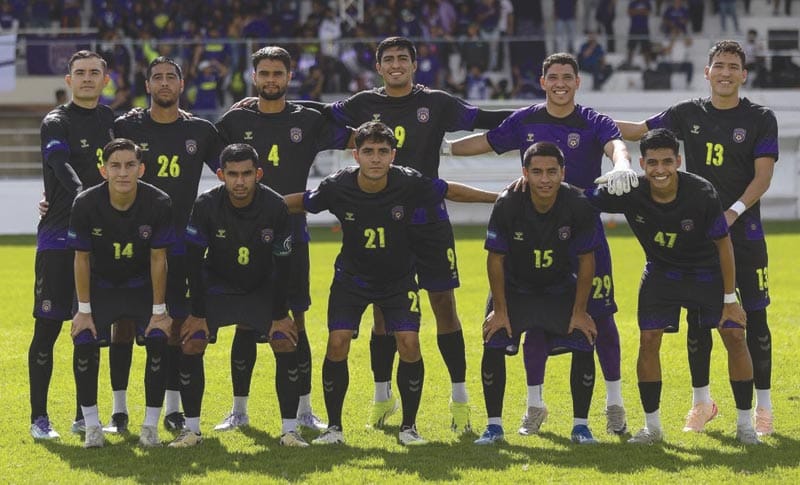 ¡RACING, GANA, GOLEA Y ES LÍDER!