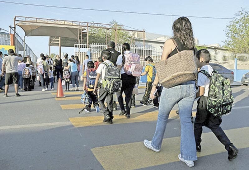 ¡DESCARTAN ‘PUENTE’ EN ESCUELAS POR EL 15 DE SEPTIEMBRE!