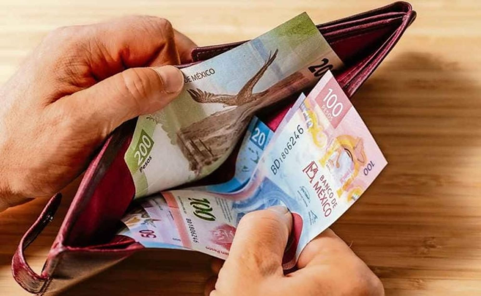 ¡CADA MEXICANO YA DEBE 135 MIL PESOS: CEESP!