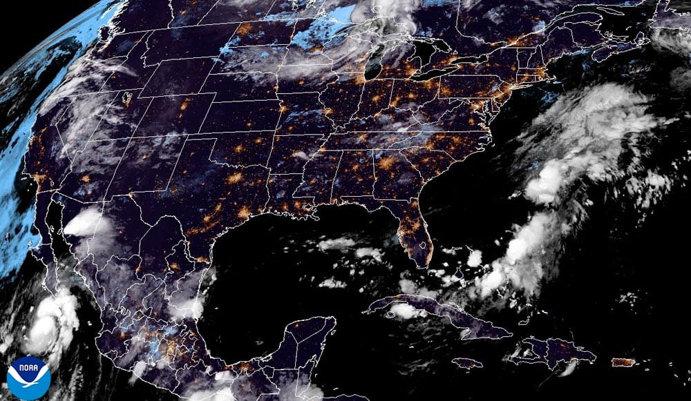 ¡“KIKO” SE FUE Y “LORENA” INQUIETA COSTAS DEL PACÍFICO! - *BOCHORNO DE DÍA; LLUEVE Y TRUENA DE NOCHE