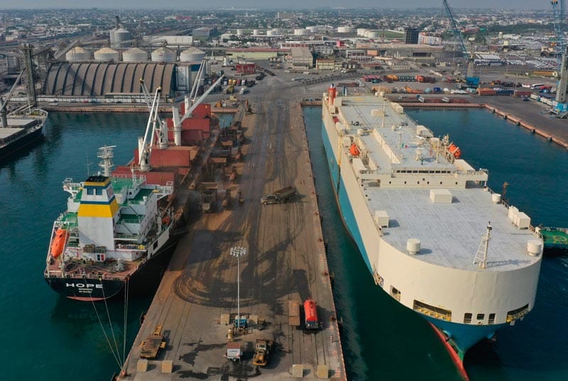 ¡NINGUNO BAJO LA LUPA! - LEY ADUANERA