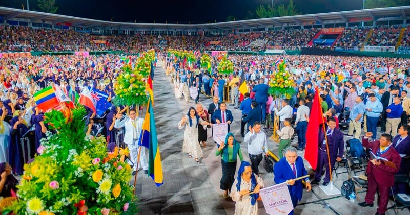 ¡CUMBRE DE EVANGÉLICOS!