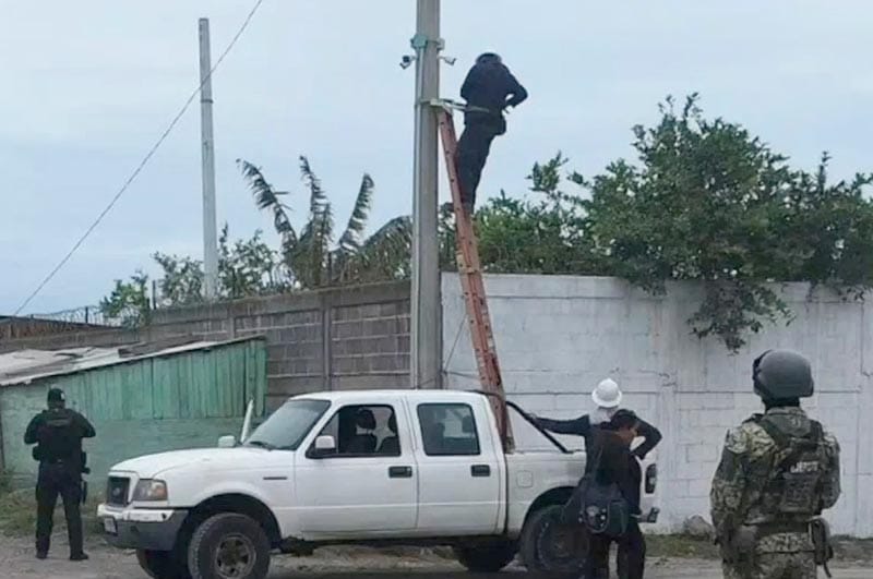 ¡POLICÍAS DE LA SSP ASEGURAN 15 CÁMARAS VIDEO VIGILANCIA!