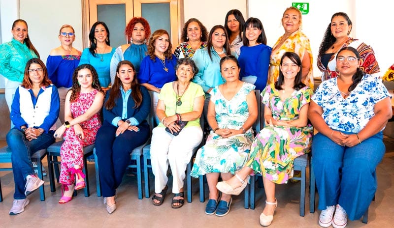 ¡CUMBRE DE MUJERES!