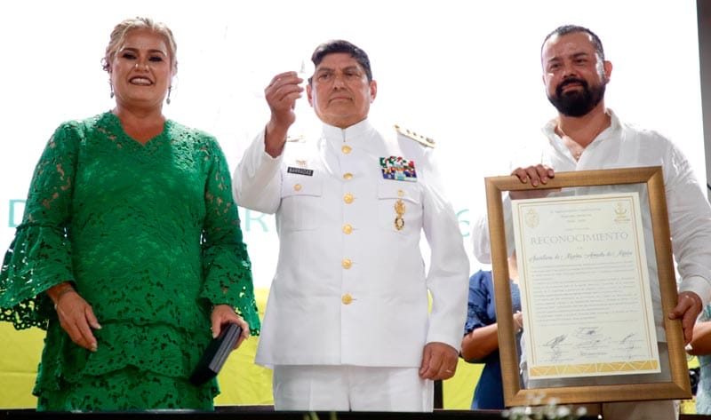 ¡MEDALLA DE ALVARADO A SEMAR!