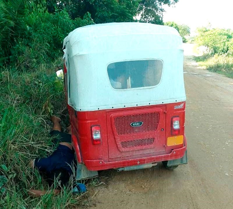¡ASESINAN A MOTO-TAXISTA! - DURANTE EL ATAQUE ARMADO UN PASAJERO FUE HERIDO PERO LOGRO HUIR