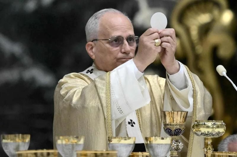 ¡HASTA EL PAPA! - DESDE EL VATICANO