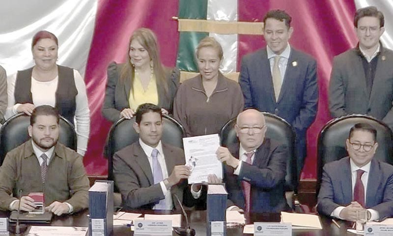 ¡NO APARECEN MÁS DE 5 MIL MILLONES DE PESOS!