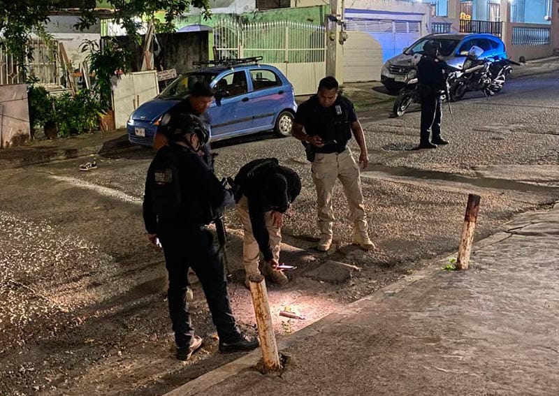 ¡ARRASTRAN A ‘MOTO-RATONES’! - TRIPULANTES DE UNA CAMIONETA LOS EMBISTIERON PARA EVITAR EL ASALTO