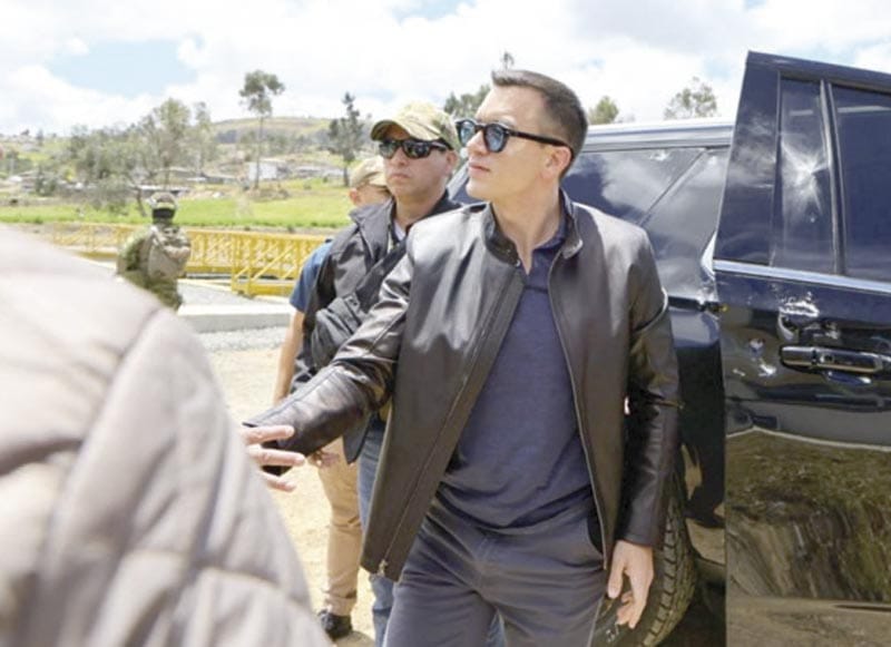 ¡NOBOA; EL GOBIERNO DE ECUADOR DENUNCIA INTENTO DE ASESINATO!