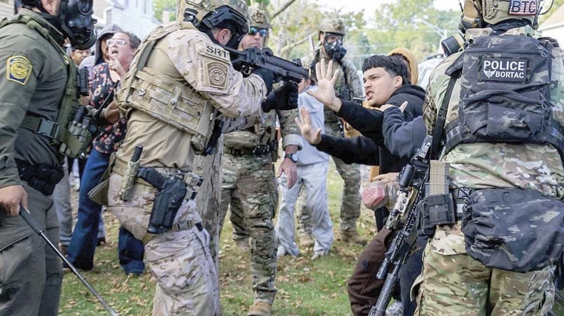 ¡EU IMPONDRÁ MULTAS DE 5 MIL DÓLARES A PERSONAS QUE TRATEN DE INGRESAR AL PAÍS SIN DOCUMENTOS!