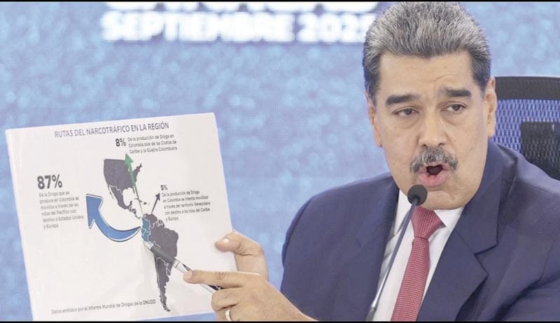 ¡MADURO AFIRMA QUE EU ESTÁ INVENTANDO UNA GUERRA MIENTRAS SE ACERCA UN PORTAVIONES!