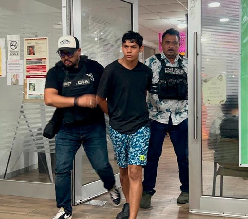 ¡CAPTURAN AL ASESINO DE PROFESOR!