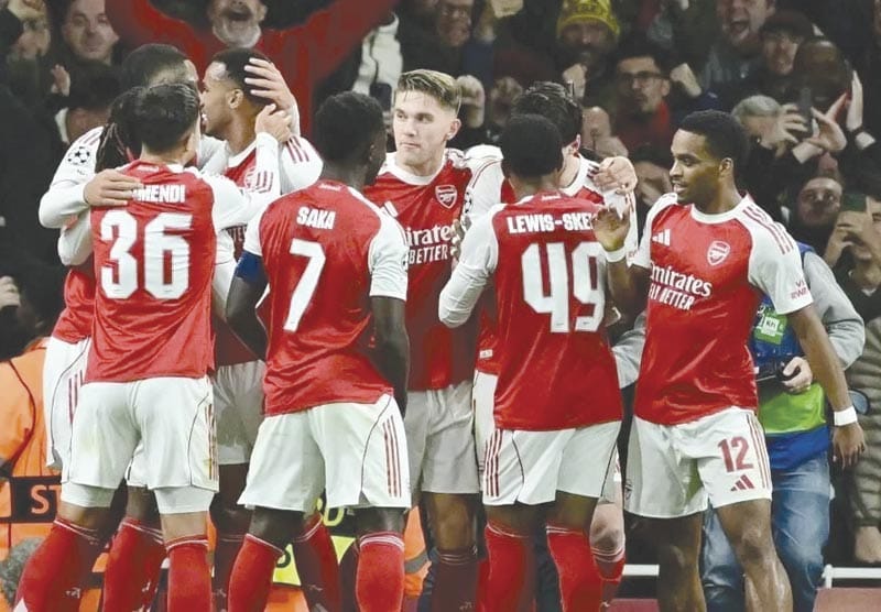 ¡MANTIENE ARSENAL INVICTO CON GOLEADA SOBRE EL ATLÉTICO!