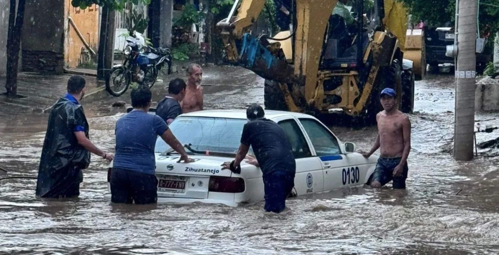 ¡LA TORMENTA TROPICAL RAYMOND CAUSA DAÑOS A VIVIENDAS Y AUTOS!