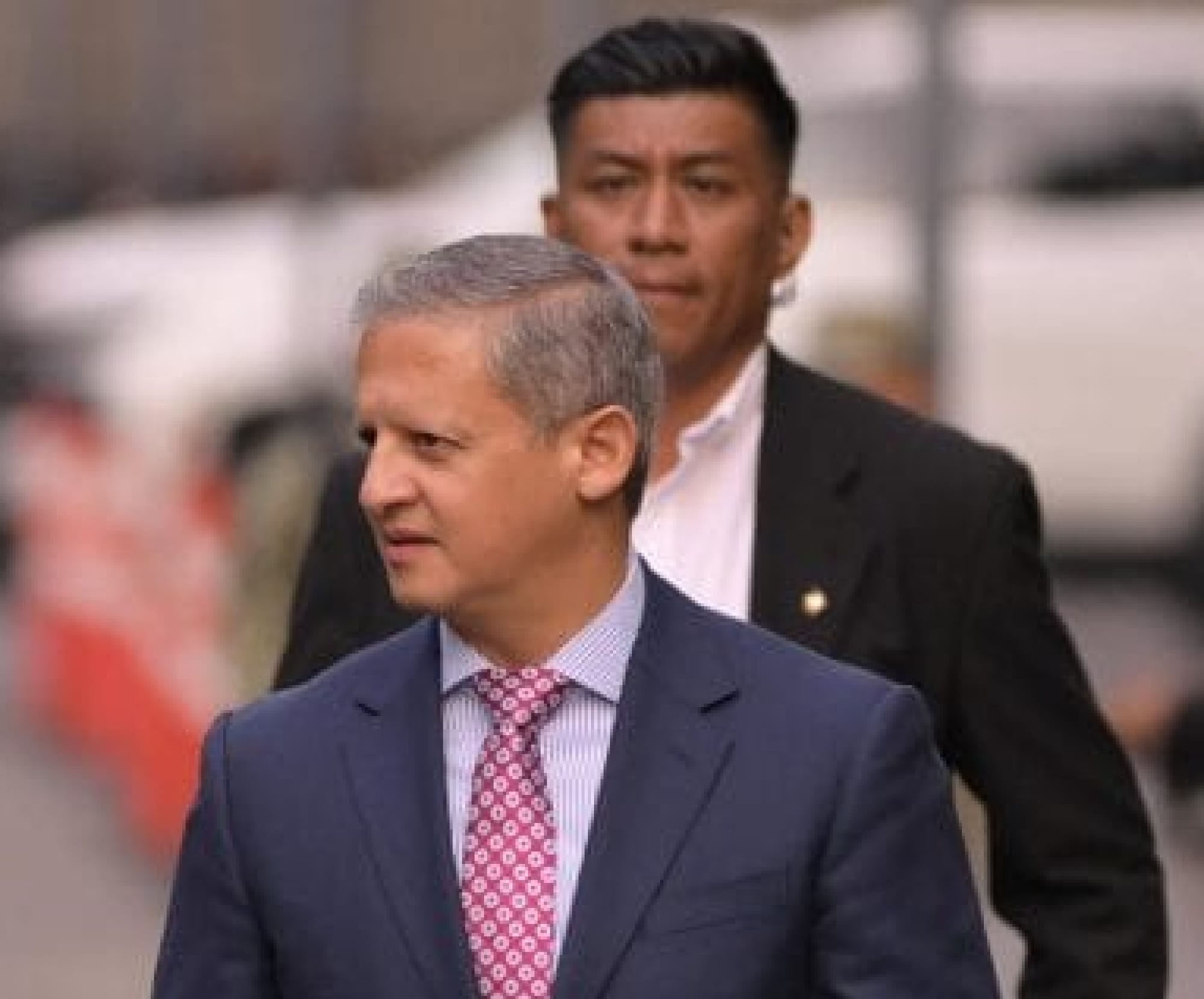 ¡ASALTANTES ROBAN 10 MIL DE GASOLINERA EN TARIMOYA!