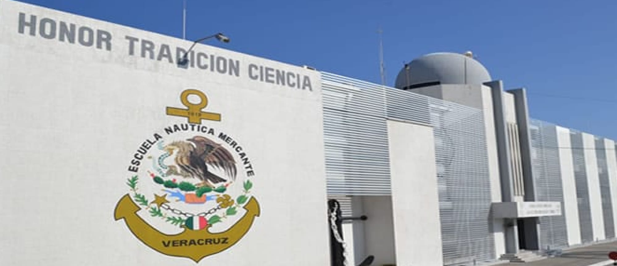 ¡CADETE ACUSADO POR LESIONES Y AMENAZAS RECIBE PROTECCIÓN DE LA DIRECCIÓN DE LA ESCUELA NÁUTICA!