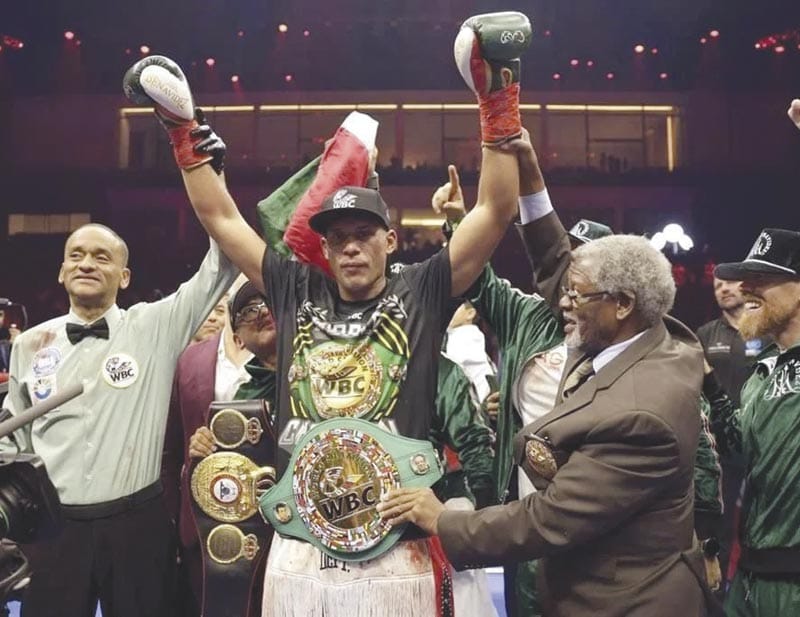 ¡LUCE BENAVIDEZ EN ARABIA SAUDITA!