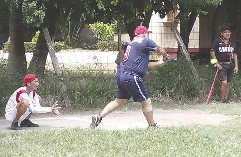 ¡EL PREDIO Y PALAPA MUÑECO LIGAN TRES TRIUNFOS!