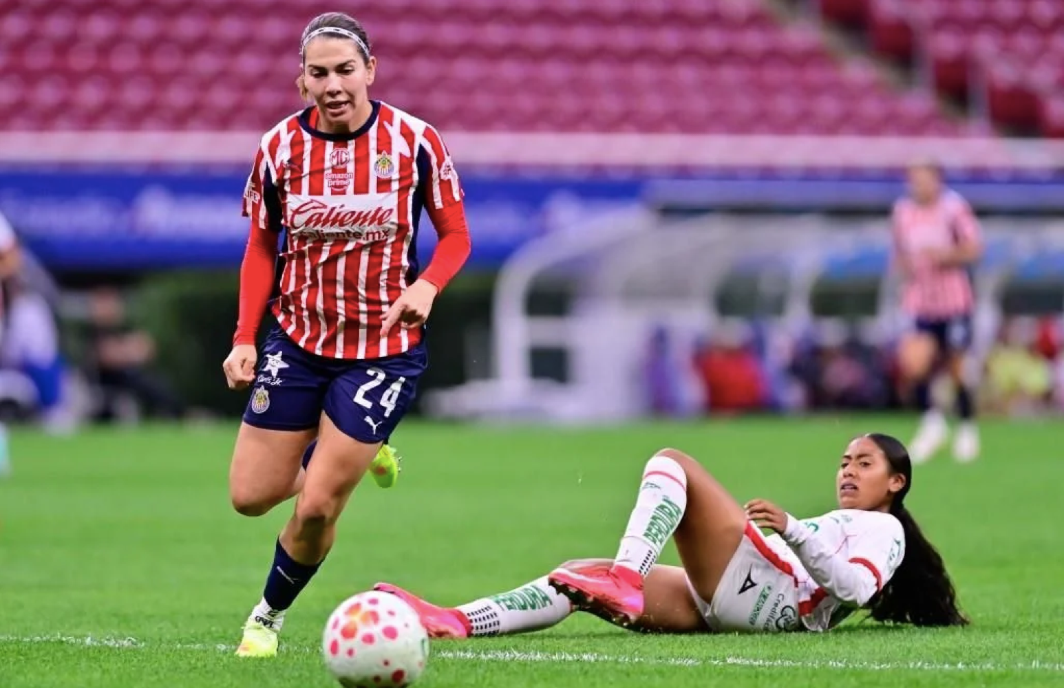 ¡ENFRENTARÁ CHIVAS AL TOLUCA EN CUARTOS DE LA FEMENIL!