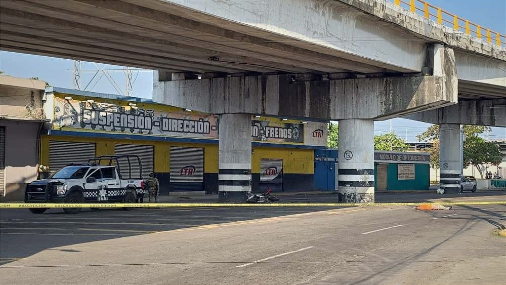 ¡MUERE AL IMPACTARSE CONTRA PILAR EN MONTESINOS!