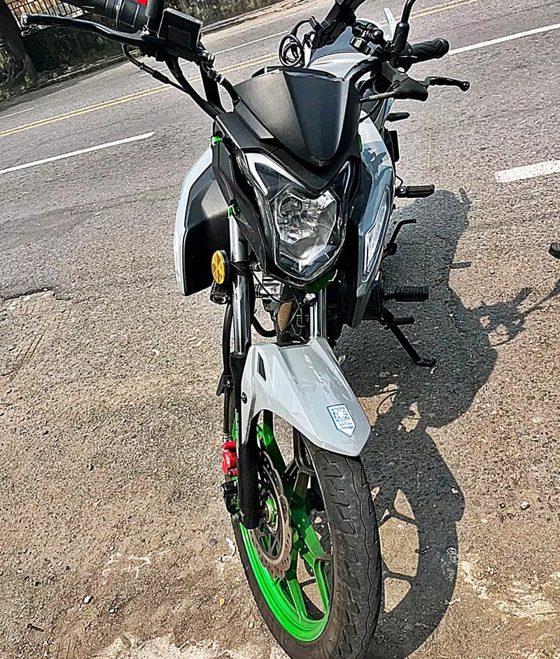 ¡SE ROBAN MOTO DE TALLER MECÁNICO!