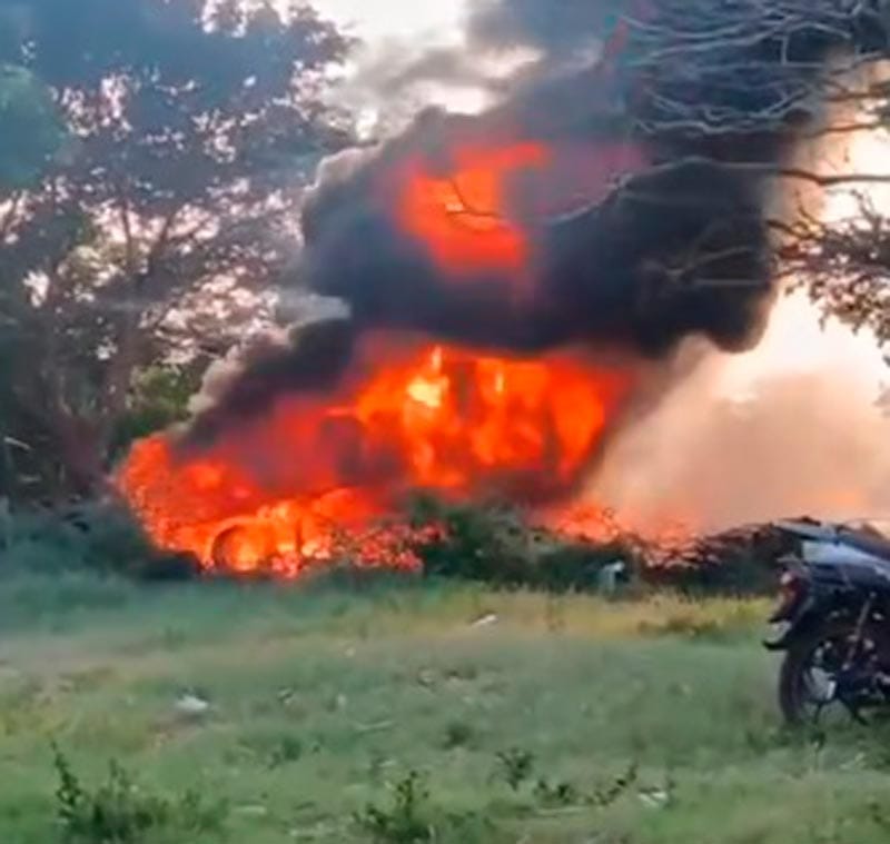 ¡QUEMAN LLANTAS CERCA DEL “NÚCLEO DEPORTIVO”!