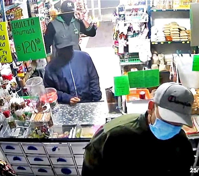 ¡MALOSOS ASALTAN UN MINISUPER DE COLINAS DE SANTA FE!